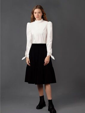 ZAIKAMOYA Tiered Black Velvet Skirt Sz Small